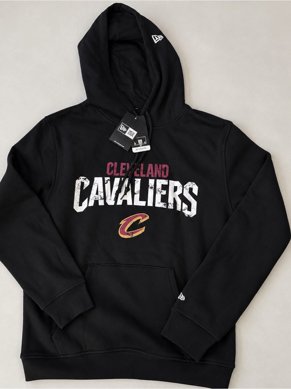 New Era Cleveland Cavaliers Black Pullover Crewneck Hoodie - Large NWT MSRP $70